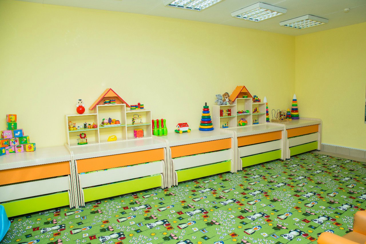 Мебель для детского сада спб. Кровати в детском саду. Кровати в детском садике. Расстановка кроватей в детском саду.